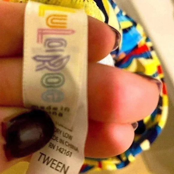 LulaRoe Yellow Blue Red Various Print Leggings Size 00 Tween New without tags - Picture 4 of 4